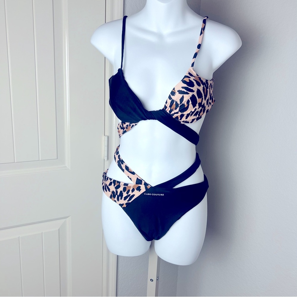 Cabo couture cheetah print/black 2 piece bikini set NWT Large